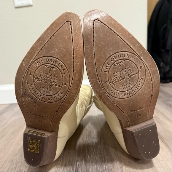 Golden Goose Wish Star Low Embroidery Boot in Buttercream - Picture 7 of 8